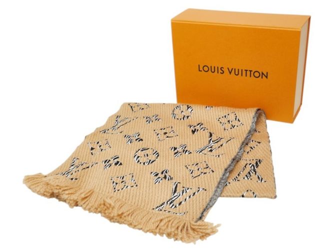 Louis Vuitton Monogram Jungle Echarpe Giant Scarf - vista 3
