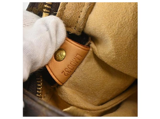 Louis Vuitton Looping Monogram Canvas GM - vue 5