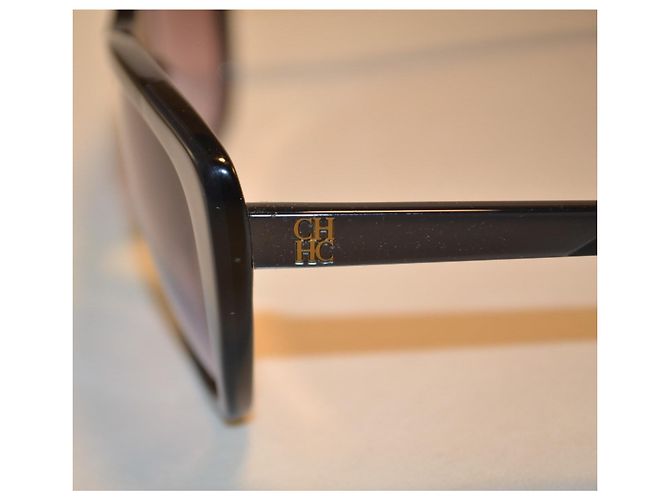 Carolina Herrera SHE649 gafas de sol de acetato negro - vista 4