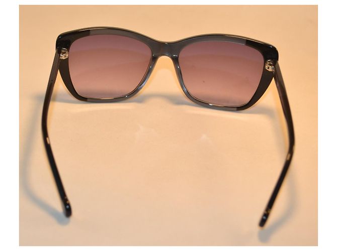 Carolina Herrera SHE649 gafas de sol de acetato negro - vista 5