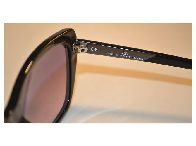 Carolina Herrera SHE649 gafas de sol de acetato negro - vista 6