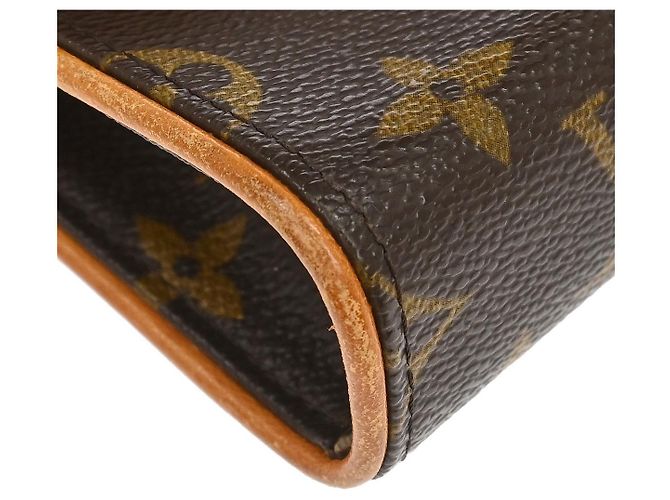 Louis Vuitton Florentine Waist Monogram Canvas - vista 7