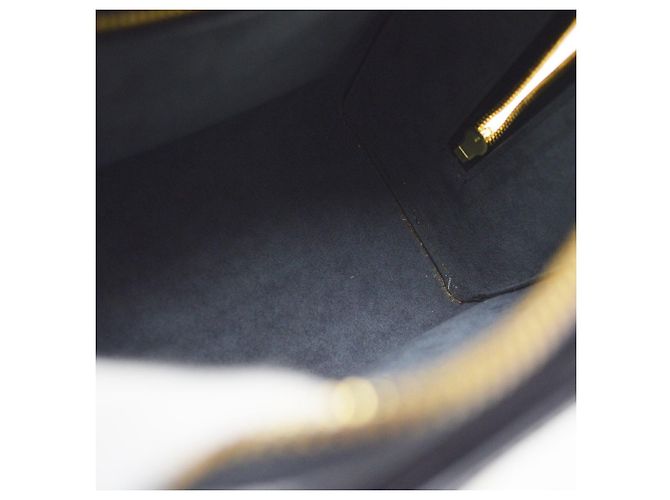Louis Vuitton Pont Neuf Epi Leather PM - vista 3