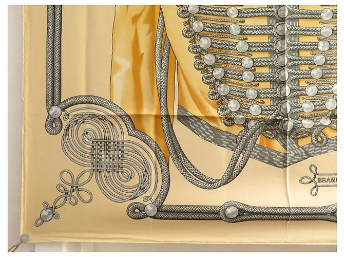 Hermès FOULARD HERMES BRANDEBOURGS CATY LATHAM CARRE 90 CM SETA BEIGE - vista 5