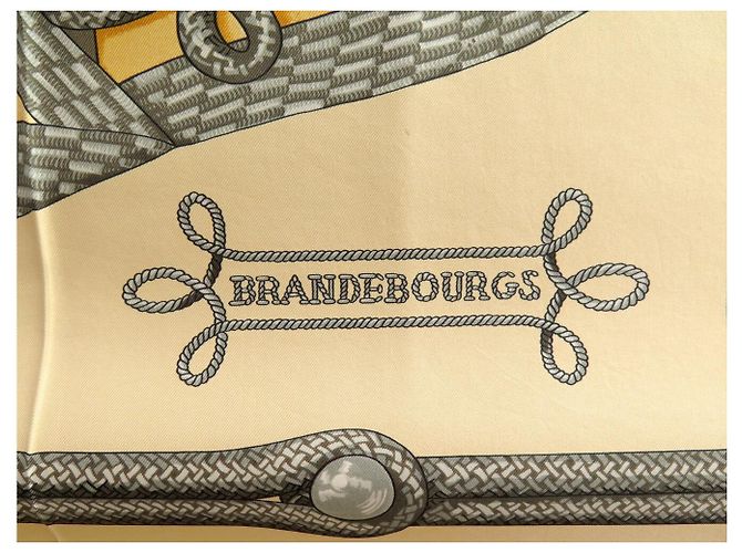 Hermès FOULARD HERMES BRANDEBOURGS CATY LATHAM CARRE 90 CM SETA BEIGE - vista 6