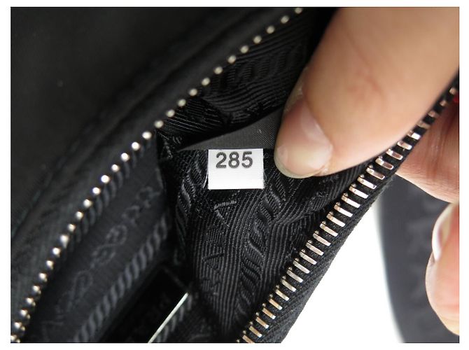 NEUE PRADA RE-EDITION 2005 1BH204 HANDTASCHE SCHWARZ NYLON SCHULTERTASCHE - Ansicht 11