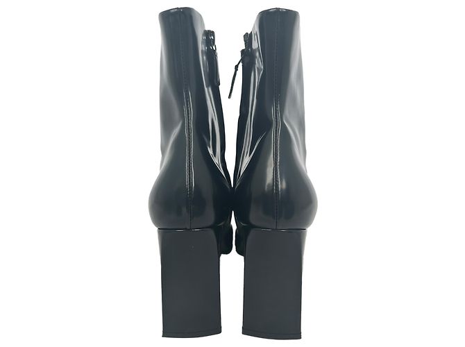 Stivaletti Balenciaga in pelle nera con punta a punta e zip - vista 6