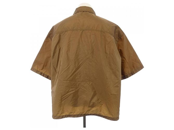 Camicia a maniche corte Prada in Re-Nylon con logo Triangle - vista 2
