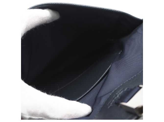 Bolsa de ombro porta-celular em couro Saffiano Prada - vista 11