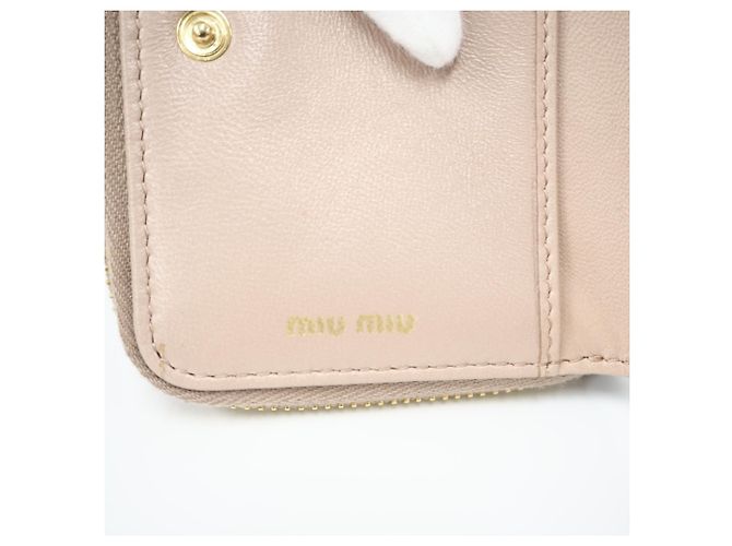 Miu Miu Matelassé Bi-fold Geldbörse - Ansicht 15