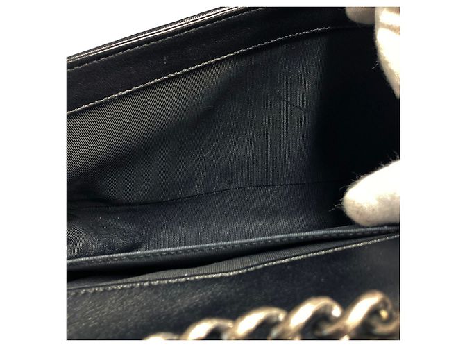 Chanel Coco Mark Matelassé Boy 25 Schultertasche mit Kette - Ansicht 10