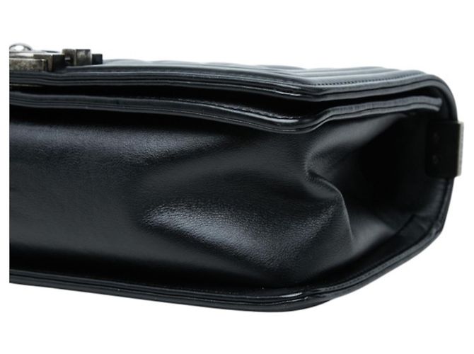 Chanel Coco Mark Matelassé Boy 25 Schultertasche mit Kette - Ansicht 4