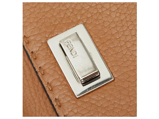 Cartera larga Fendi Selleria Peekaboo - vista 9