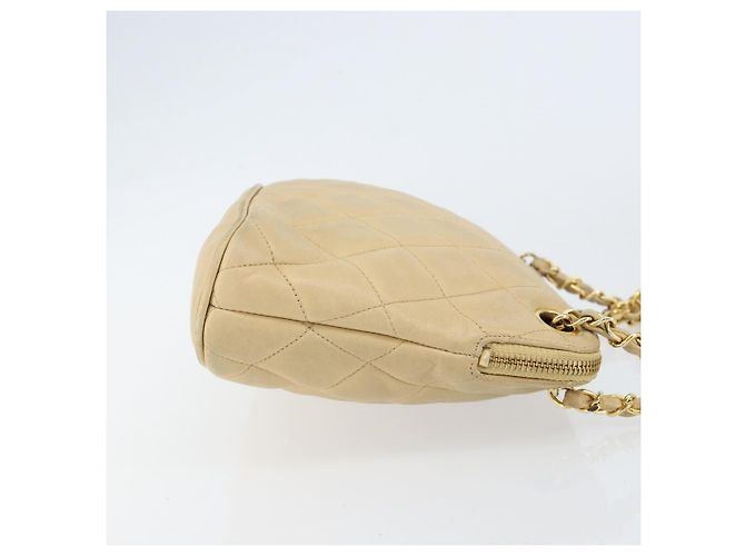 Chanel Vintage Chain Quilted Caviar Medium - vista 3