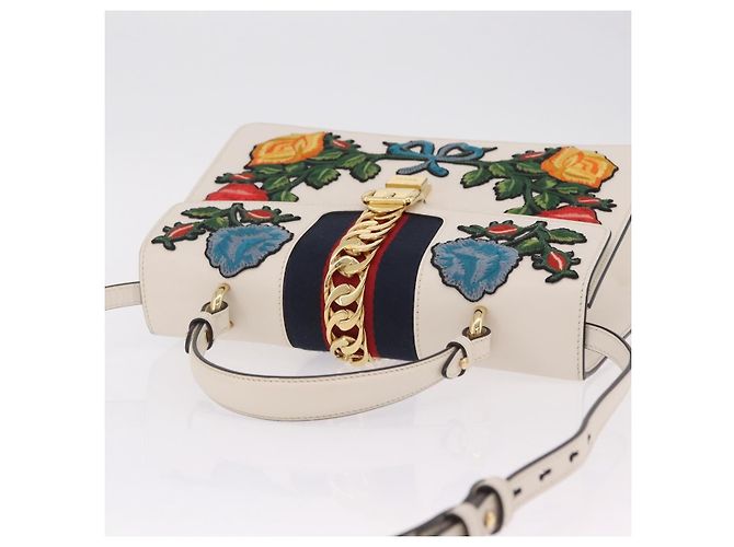 Gucci Sylvie Top Handle em couro bordado Medium - vista 6