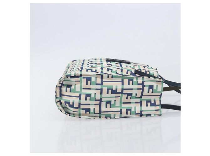 Fendi Logo Zucca Nylon Medium - vista 3
