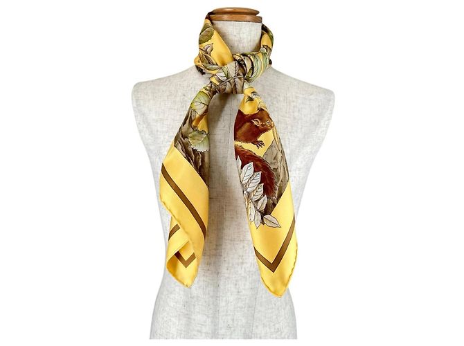 Hermès Foulard Hermes Casse Noisette - vista 2