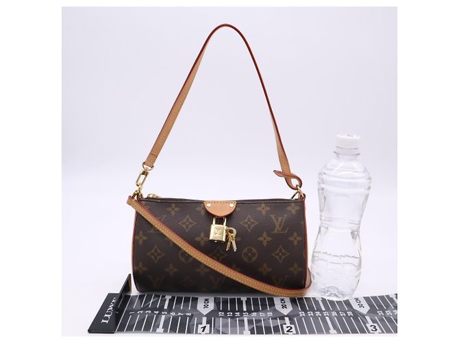 Louis Vuitton Monogram Pochette Tillette Mini Shoulder Bag - vista 3