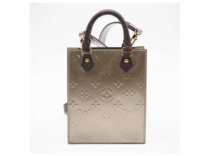 Borsa a tracolla Louis Vuitton Monogram Vernis Petite Sac Plat Taupe - vista 2