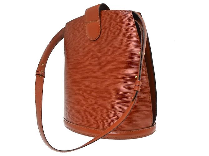 Louis Vuitton Cluny Epi Leather - vista 2