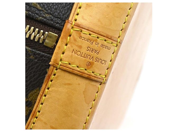 Louis Vuitton Alma Monogram Canvas PM - view 4