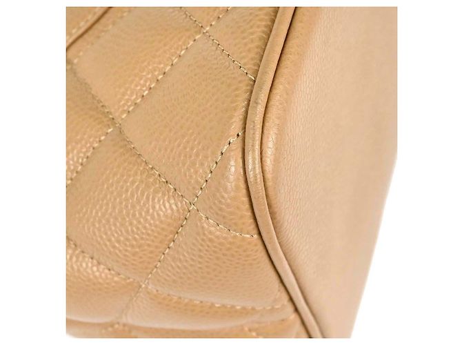 Chanel Medallion Quilted Caviar - vue 6