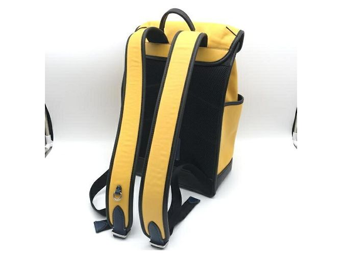 Mochila com aba COACH League em Yellow - vista 2
