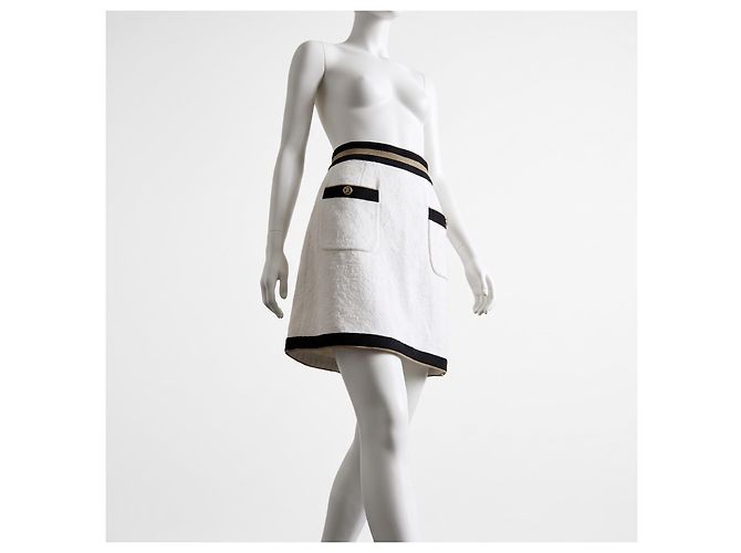 Chanel Minigonna bianca in cotone con righe oro e nere - vista 3