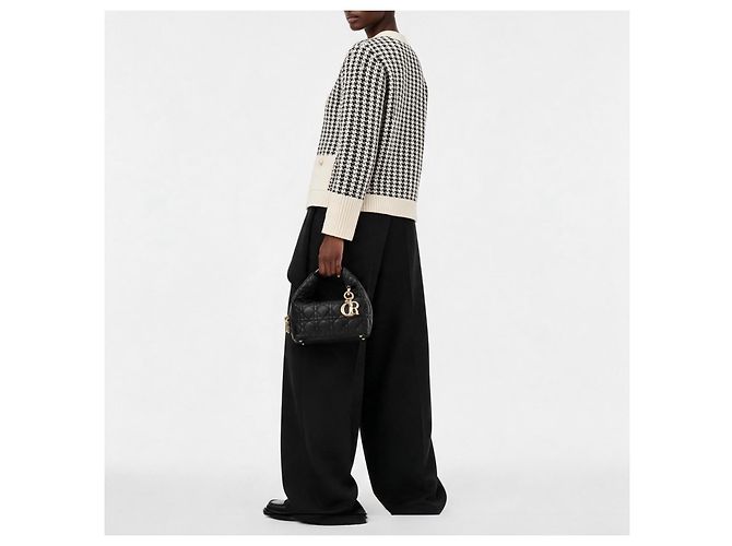 Christian Dior Strickjacke mit Hahnentrittmuster und Perlenbesatz - Ansicht 2