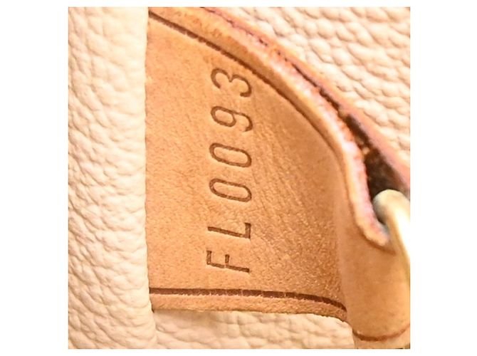 Louis Vuitton Bucket Monogram Canvas GM - vista 5