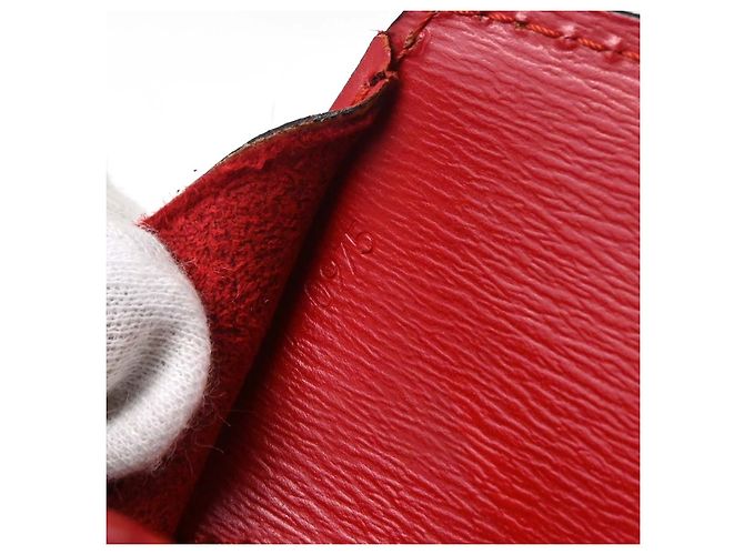 Louis Vuitton Cluny Epi Leather - vista 5