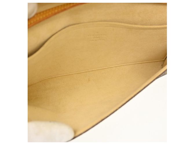 Louis Vuitton Twin Monogram Canvas GM - vista 3