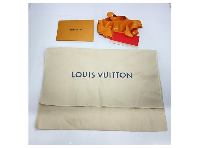 Louis Vuitton Keepall Bandoulière 25 Borsa a mano Borsa crossbody - vista 10