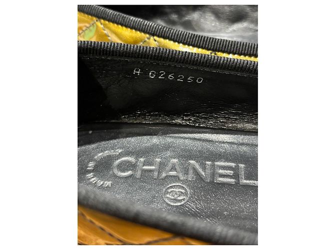 Chanel Bailarinas de piel charol acolchada - vista 5