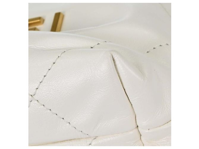 Chanel 22 Chain Hobo Quilted Calfskin Mini - vista 6