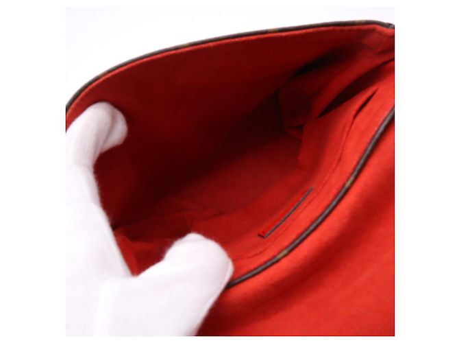 Borsa a tracolla Louis Vuitton Monogram Rocky BB Coquelicot - vista 16