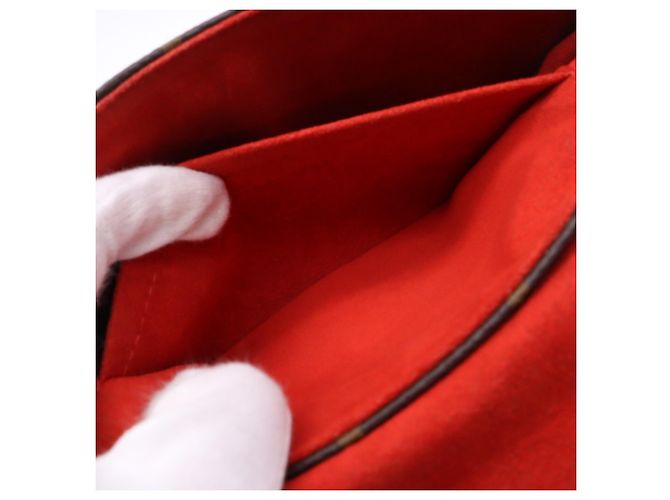 Borsa a tracolla Louis Vuitton Monogram Rocky BB Coquelicot - vista 17