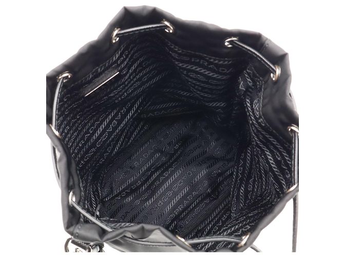 Bolso pouch Prada Re-Nylon con triángulo - vista 7