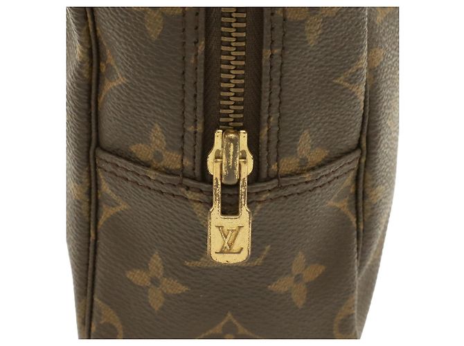 Louis Vuitton Monogram Trousse Toilette 28 Clutch Bag - vista 6