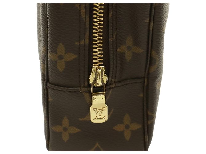 Louis Vuitton Monogram Trousse Toilette 23 Clutch Bag - vista 5