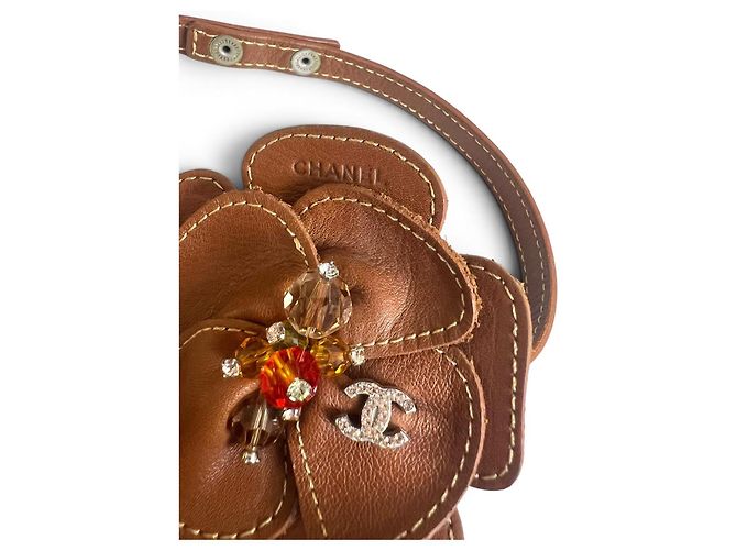 Chanel 05A Leder Choker Halskette Braun Camélia - Ansicht 2