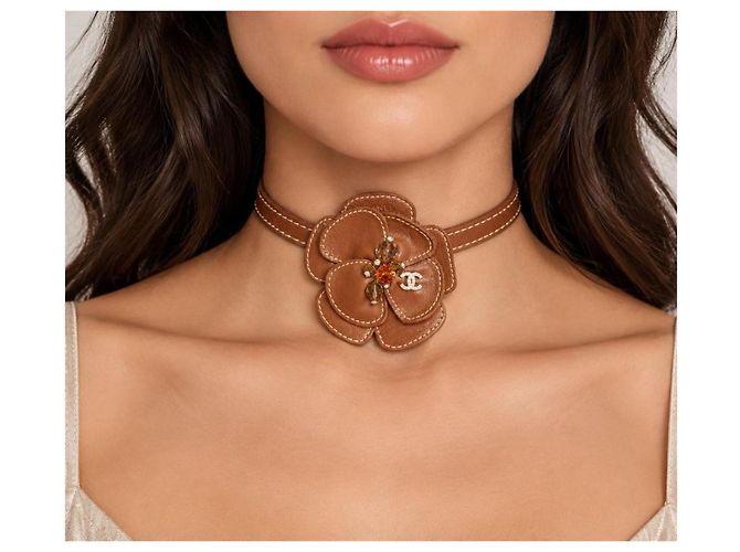 Chanel 05A Leder Choker Halskette Braun Camélia - Ansicht 4