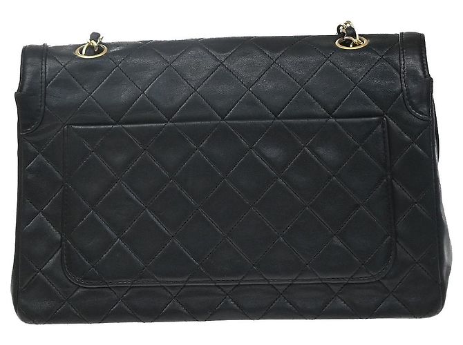 Chanel Chanel Matelassé Cuir Noir Black leather medium - vue 3
