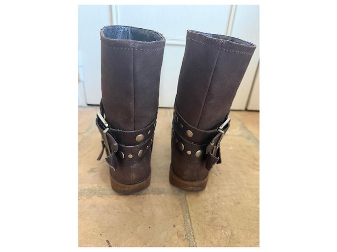 Autre Marque Bottes Biker Beverly Feldman en daim marron cloutées - vue 3