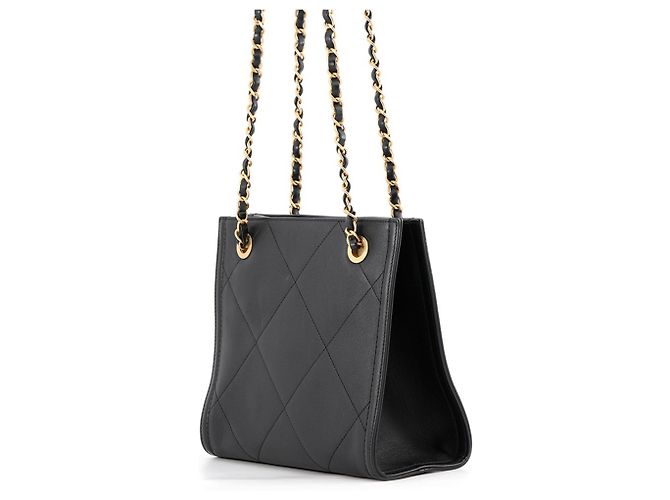 Borsa a tracolla Chanel Matelassé in pelle di agnello nera - vista 2