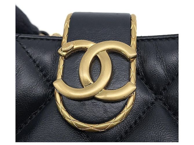 Timeless Borsa a spalla Chanel Matelassé in pelle d'agnello - vista 13