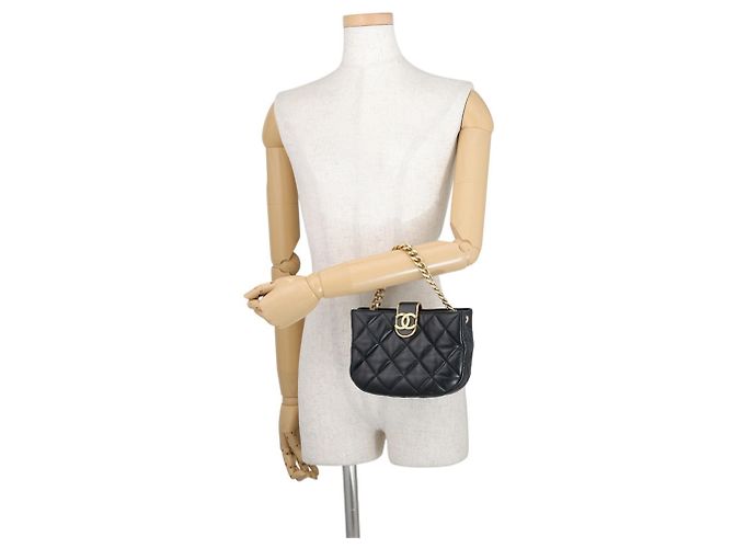Timeless Borsa a spalla Chanel Matelassé in pelle d'agnello - vista 4