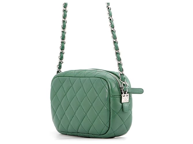 Chanel Matelassé Pochette Schultertasche - Ansicht 2