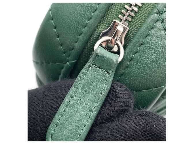 Chanel Matelassé Pochette Schultertasche - Ansicht 9
