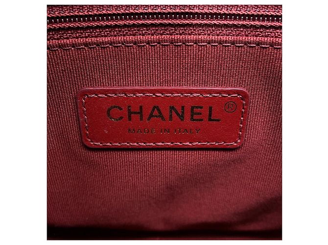 Borsa a tracolla Chanel Matelassé in pelle d'agnello nera - vista 16